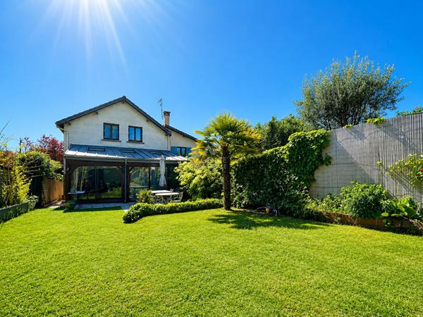 Maison Conflans Sainte Honorine 8 pièce(s) 160 m2 540 000 € **  - Référence  8298