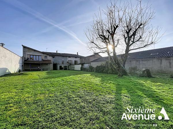 Maison 8 pièces 307 m2