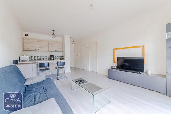 Appartement à vendre 2 pièces 42m² Saint-Cyr-sur-Loire (37540)