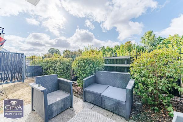 Appartement à vendre 2 pièces 42m² Saint-Cyr-sur-Loire (37540)