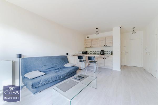 Appartement à vendre 2 pièces 42m² Saint-Cyr-sur-Loire (37540)