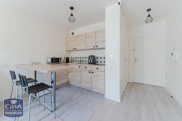 Appartement à vendre 2 pièces 42m² Saint-Cyr-sur-Loire (37540)