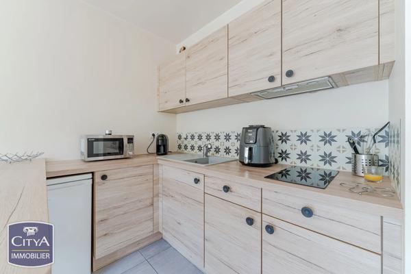 Appartement à vendre 2 pièces 42m² Saint-Cyr-sur-Loire (37540)