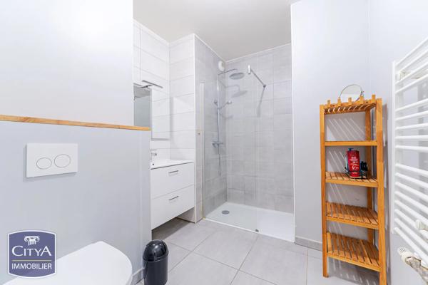 Appartement à vendre 2 pièces 42m² Saint-Cyr-sur-Loire (37540)