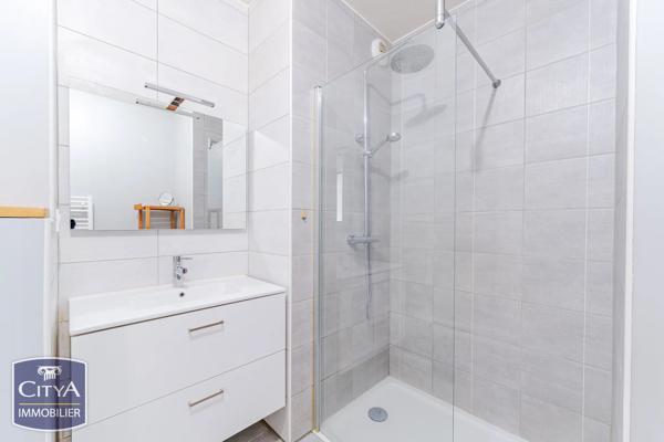 Appartement à vendre 2 pièces 42m² Saint-Cyr-sur-Loire (37540)