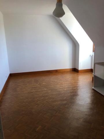 Le Mans Maison de 248m2 5 - 6 chambres avec grand atelier garage, bureau cabinet