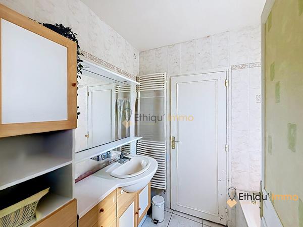 Coup de cœur assuré ! Maison familiale de 161 m² avec véranda chauffée et terrain arboré de 2 800 m²