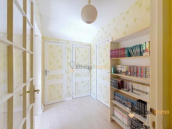 Coup de cœur assuré ! Maison familiale de 161 m² avec véranda chauffée et terrain arboré de 2 800 m²