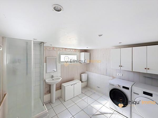 Coup de cœur assuré ! Maison familiale de 161 m² avec véranda chauffée et terrain arboré de 2 800 m²