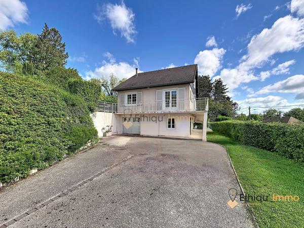 Coup de cœur assuré ! Maison familiale de 161 m² avec véranda chauffée et terrain arboré de 2 800 m²