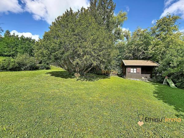 Coup de cœur assuré ! Maison familiale de 161 m² avec véranda chauffée et terrain arboré de 2 800 m²