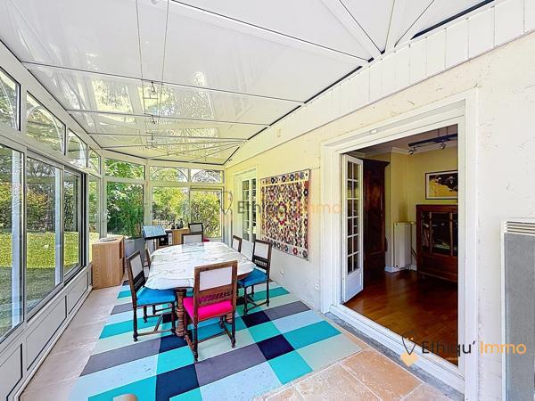 Coup de cœur assuré ! Maison familiale de 161 m² avec véranda chauffée et terrain arboré de 2 800 m²