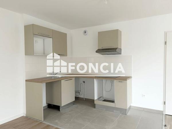 Location Appartement 4 pièces 83.3 m² - 7 RUE ANNE FRANCK Floirac 33270