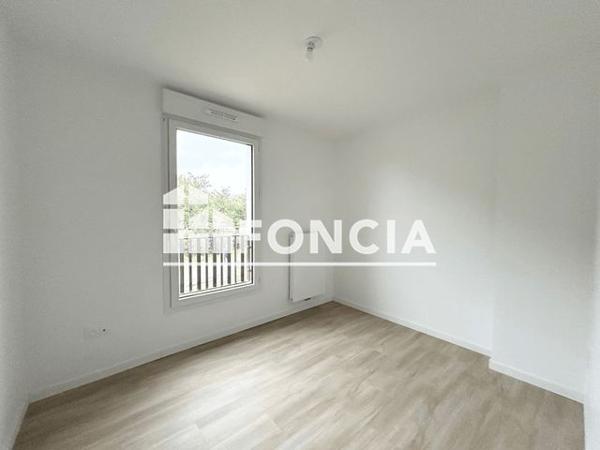 Location Appartement 4 pièces 83.3 m² - 7 RUE ANNE FRANCK Floirac 33270