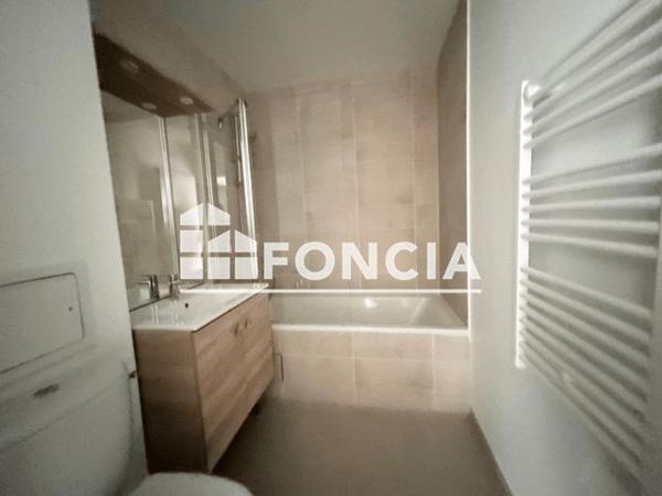 Location Appartement 4 pièces 83.3 m² - 7 RUE ANNE FRANCK Floirac 33270