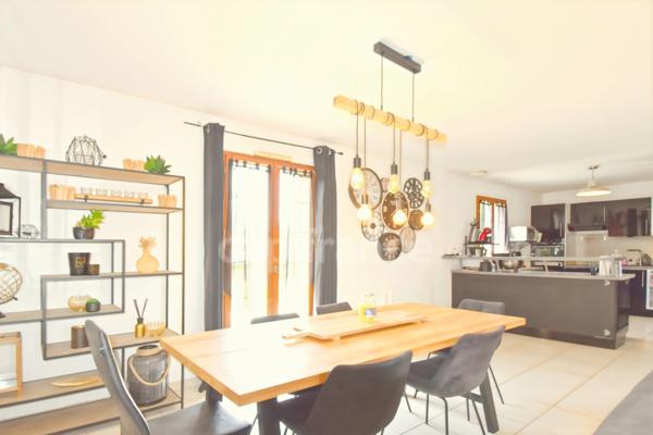 Maison familiale avec 5 chambres, jardin et garage – Boisseaux (proche Angerville)