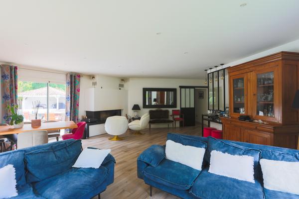 Maison familiale, chaleureuse et lumineuse dans quartier résidentiel - La Brède