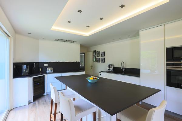 Maison familiale, chaleureuse et lumineuse dans quartier résidentiel - La Brède