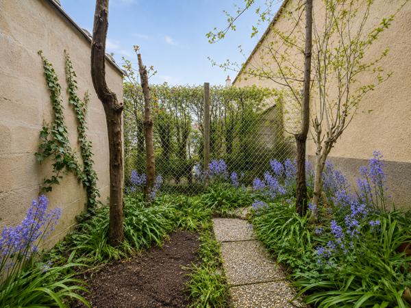 Maison
         3 pièces
        - 105 m² 100 000 € *
