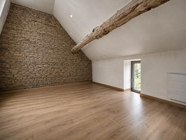Maison
         3 pièces
        - 105 m² 100 000 € *