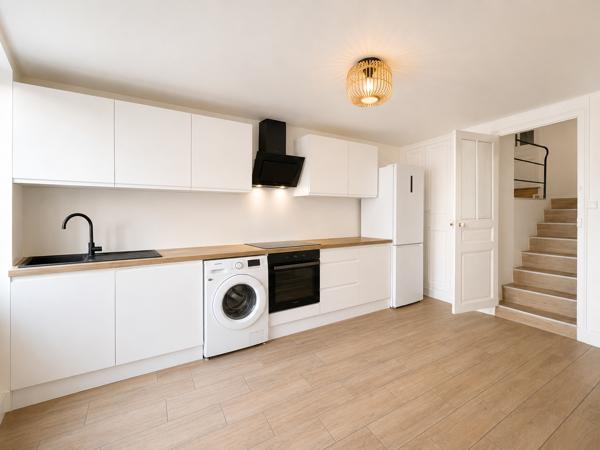 Maison
         3 pièces
        - 105 m² 100 000 € *