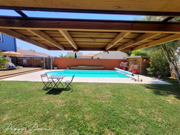 Dpt Charente Maritime (17), à vendre CHATELAILLON PLAGE Villa de 170 m² - Piscine - Terrain de 627,00 m²
