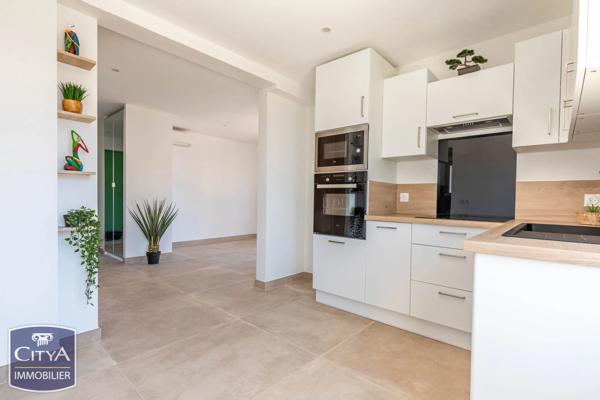 Appartement à vendre 3 pièces 55m² Six-Fours-les-Plages (83140)