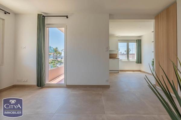 Appartement à vendre 3 pièces 55m² Six-Fours-les-Plages (83140)
