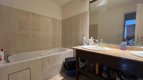 Appartement à vendre à Sainte-Clotilde à la Réunion (97490), ref : 97405/129   
le moufia