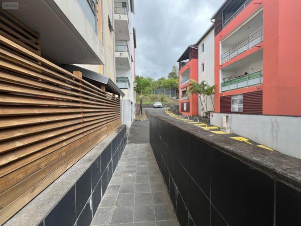 Appartement à vendre à Sainte-Clotilde à la Réunion (97490), ref : 97405/129   
le moufia