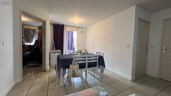 Appartement à vendre à Sainte-Clotilde à la Réunion (97490), ref : 97405/129   
le moufia