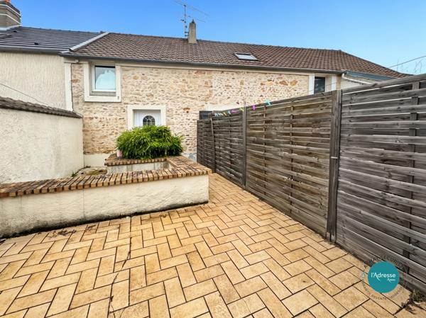 Maison Ballancourt Sur Essonne 2 pièce(s)