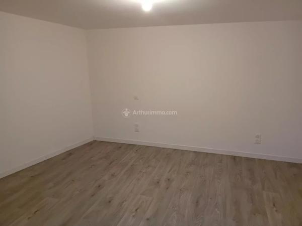 Location Appartement 3 pièces 53 m2 à Monestiés