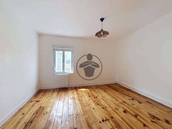 Location                                                      Maison
                        
                     3 pièces                      62 m2                     à Saint-Quentin