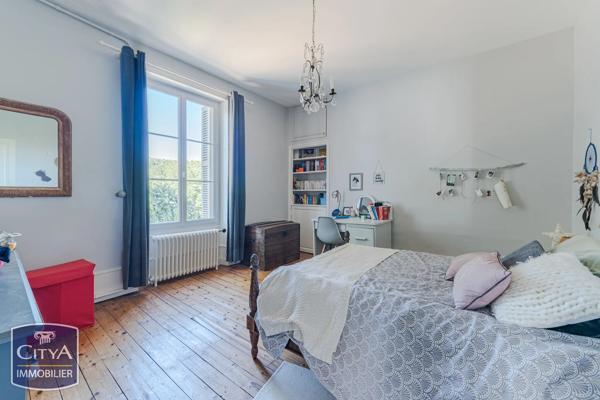 Maison à vendre 8 pièces 220m² Chinon (37500)