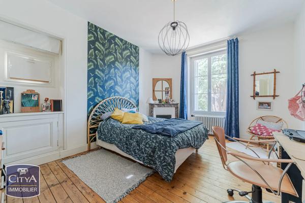 Maison à vendre 8 pièces 220m² Chinon (37500)