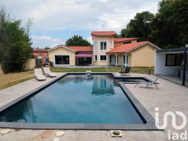 Maison à vendre 5 pièces 190 m² Veauche