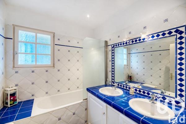 Maison à vendre 8 pièces 250 m² Montpellier