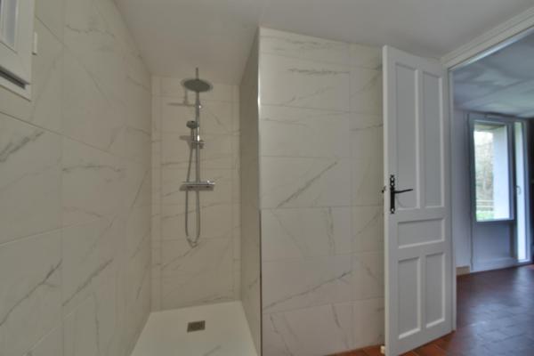 Charmante maison de village entièrement rénovée avec des prestations de qualité