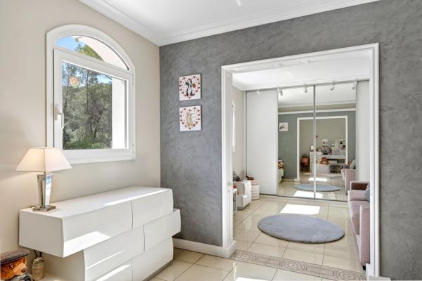 Vente Maison de luxe Gémenos 7 Pièces 401 m²