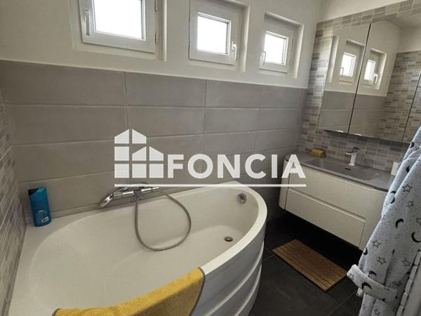 Location Maison 4 pièces 75.9 m² - 1 RUE DE BRETAGNE Narbonne 11100