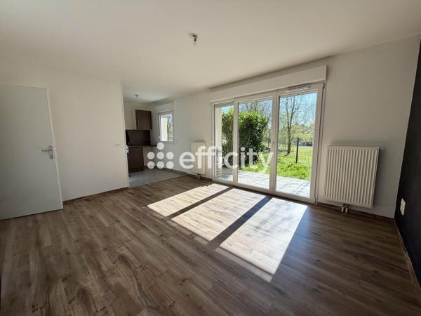Appartement
         3 pièces
        - 57 m² 145 000 € *