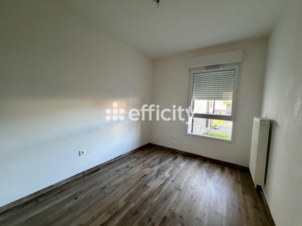Appartement
         3 pièces
        - 57 m² 145 000 € *