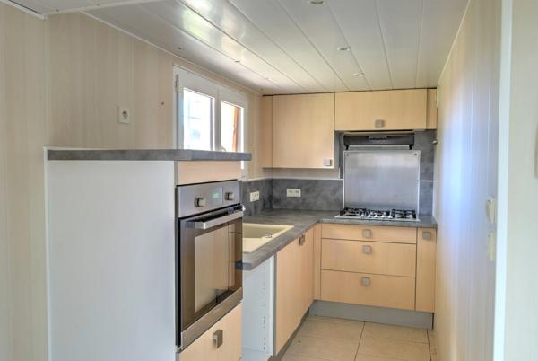 GENAY (69) - Maison 141 m² - 7 pièces - 1775 m² de terrain - Fort potentiel
