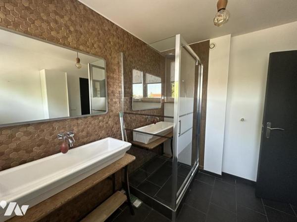 LILLE - Quartier Lomme - Appartement T3 de 86 m² avec balcon et parking 