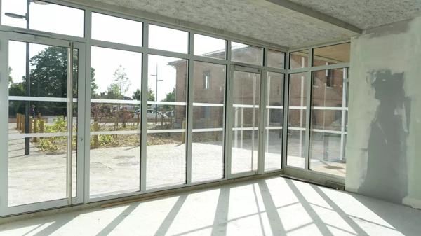 Ramonville : À louer, local neuf livré brut, idéal pour activité professionnelle ou commerciale (bail commercial ou bail professionnel selon votre projet).