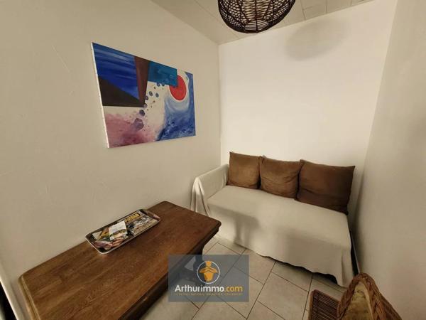 Vente                                                      Maison
                        
                     3 pièces                      45 m2                     à Courçon