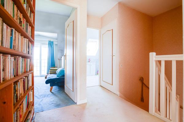 A VENDRE MAISON FAMILIALE NANTES JARDIN DES PLANTES AVEC GARAGE ET PATIO