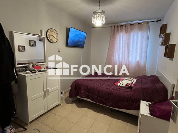 Location Appartement 3 pièces 65 m² - RUE EMILE OLLIVIER Toulon 83000