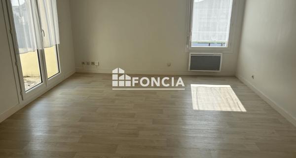 Location Appartement 3 pièces 63.45 m² - Niort 79000